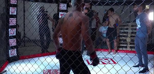  Torneo de MMA del negocio adulto. Peleas en vivo y actrices porno